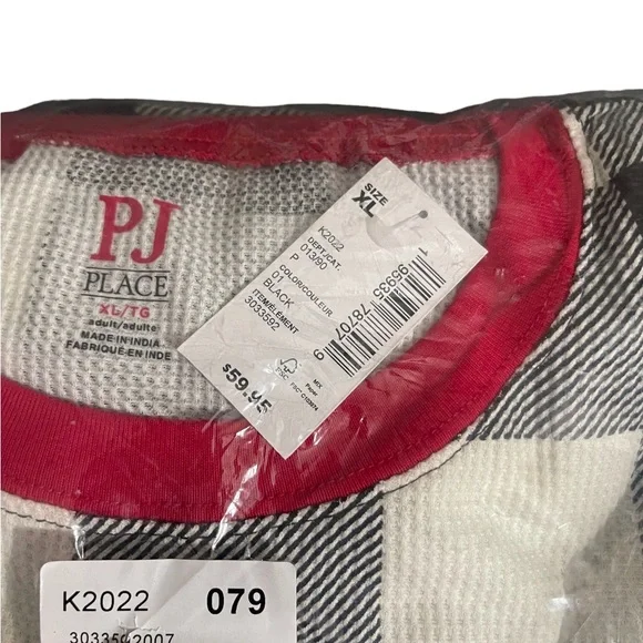 Unisex adult matching family thermal Buffalo plaid cotton pajamas in black - Picture 4 of 4